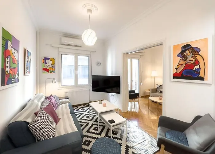Art & Comfort Apartment In Athens
